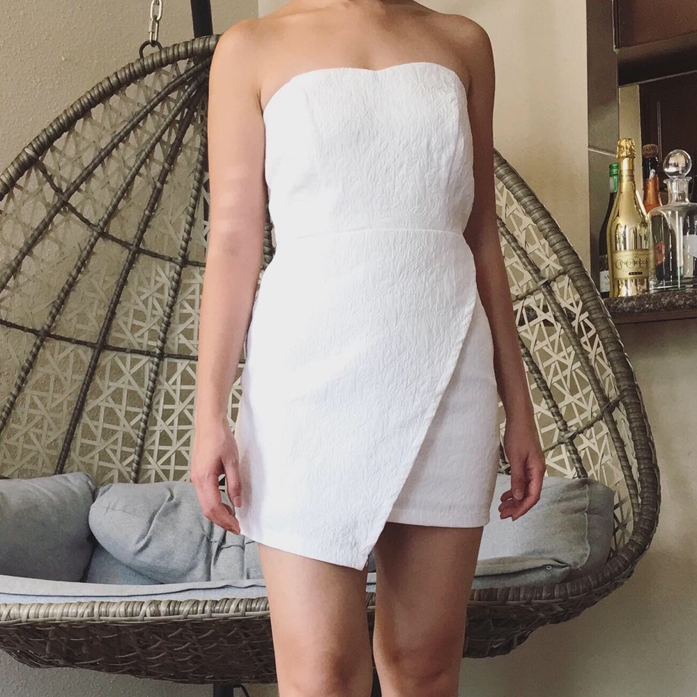 🔥Forever 21 Bodycon Mini Dress - White